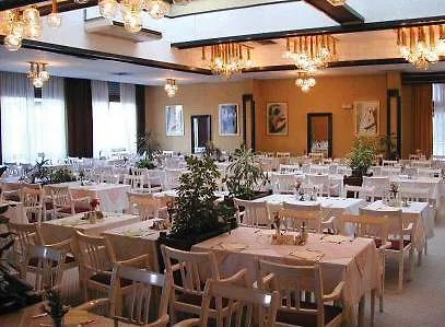 Hotel Abbázia 2*,  Horvátország